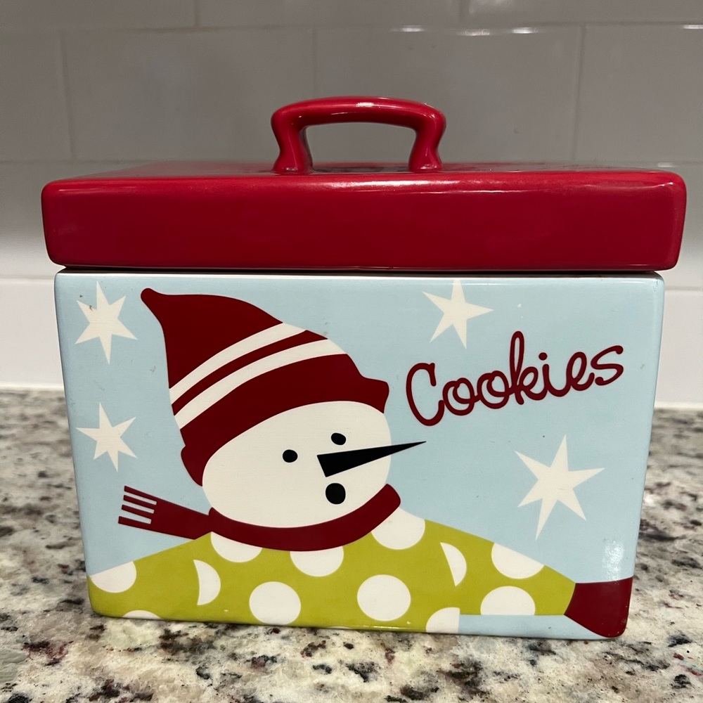 Kitchen cookie jar